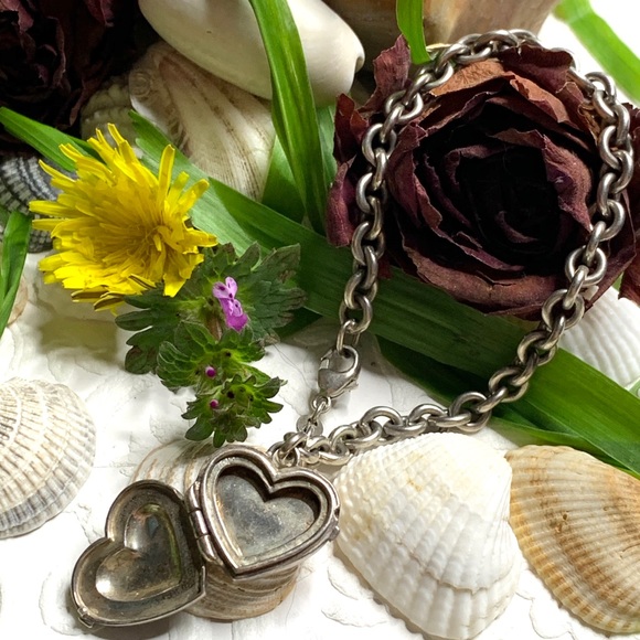 Vintage Judith & Jack Sterling Locket Bracelet - Picture 4 of 4